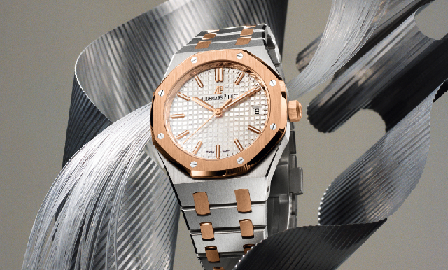 愛彼攜手高級訂制服品牌Ralph&Russo走上伸展臺-復(fù)刻表