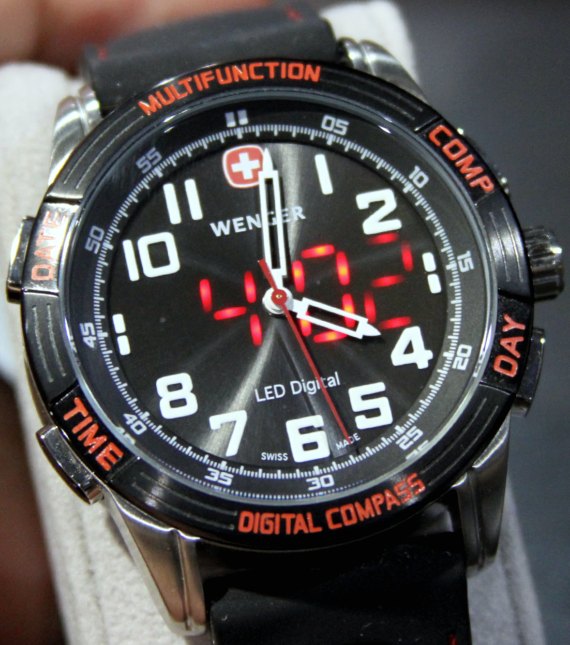 Wenger Nomad LED Compass Watch 3 溫格游牧 LED 指南針手表-復刻表