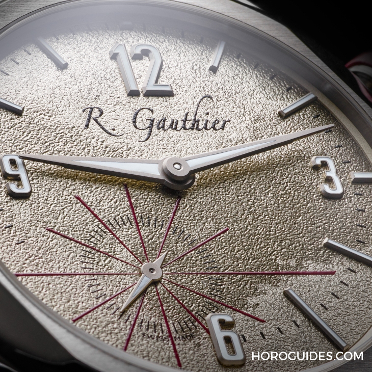 ROMAIN GAUTHIER - Romain Gauthier C系列推出第五代鈦金屬新作! 獨特的手工鑿刻紋理香檳面