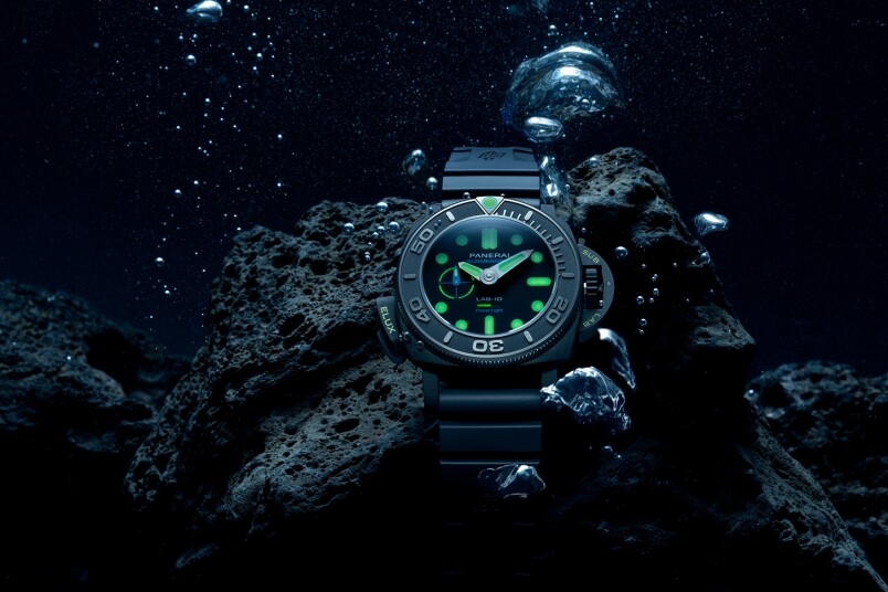 夜光功能新高度！ Panerai全新Submersible Elux LAB-ID腕表 以純機械一鍵開關發光系統